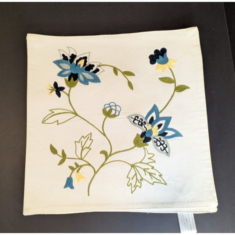 4 Linen Square Placemats Embroidered Blue Green Floral Ridgefield Home 16"